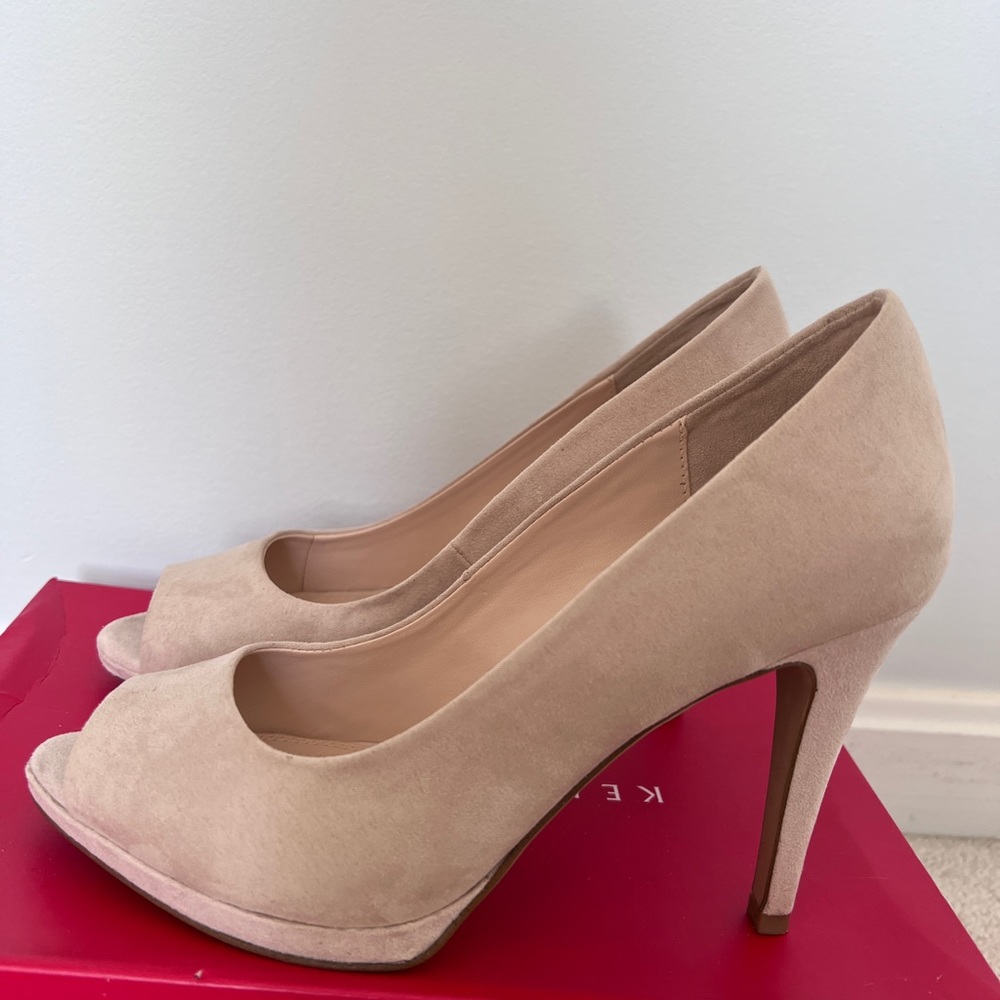 Kelly and Katie Rimah heels